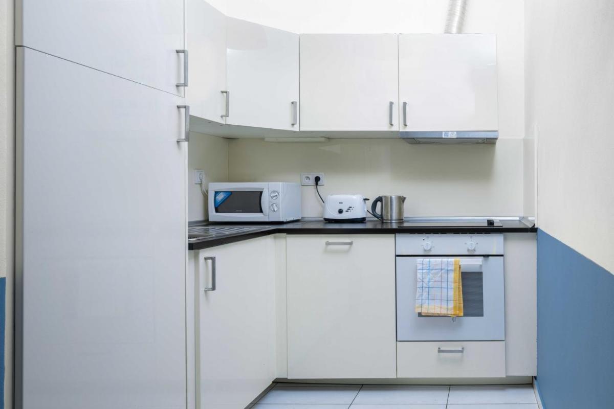 Letna Apartments Прага Экстерьер фото