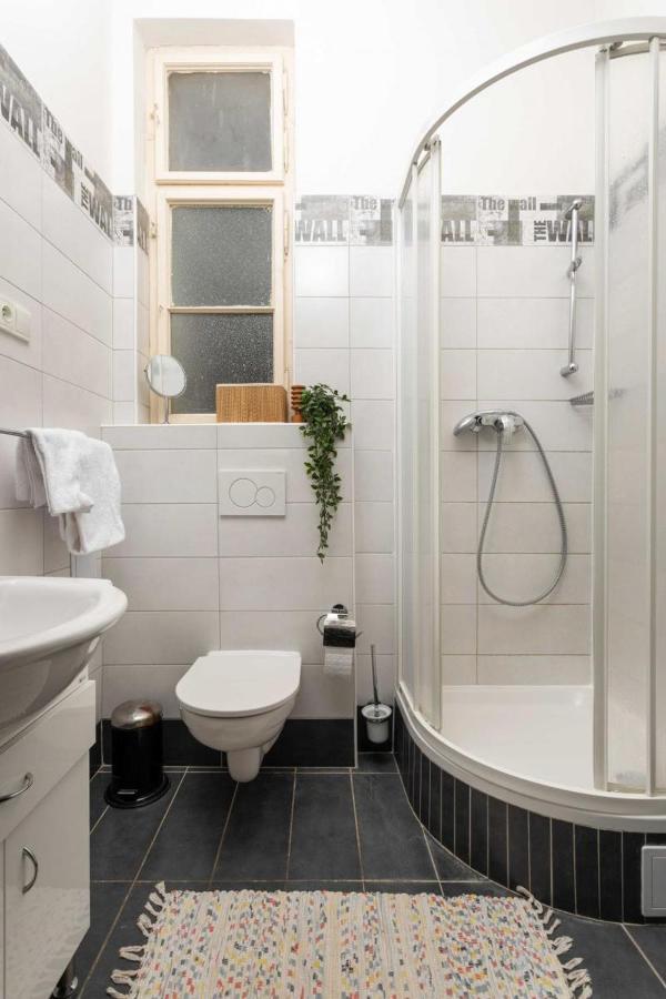 Letna Apartments Прага Экстерьер фото