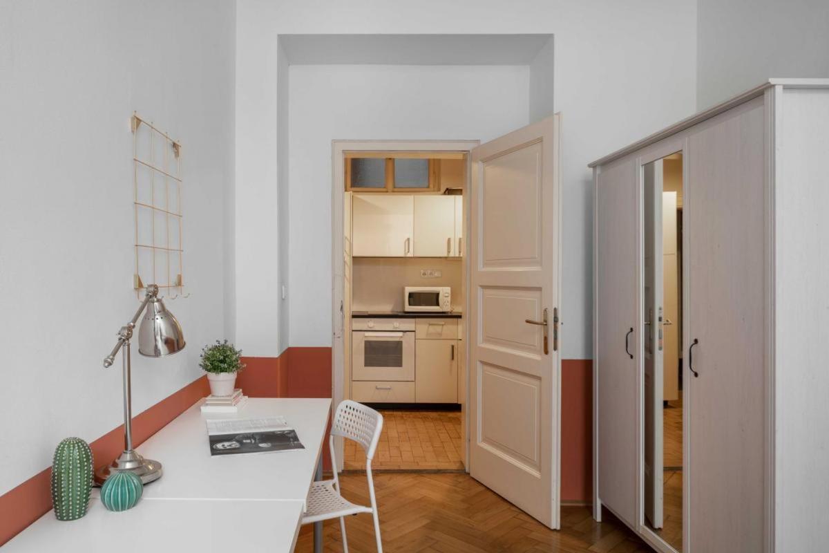 Letna Apartments Прага Экстерьер фото